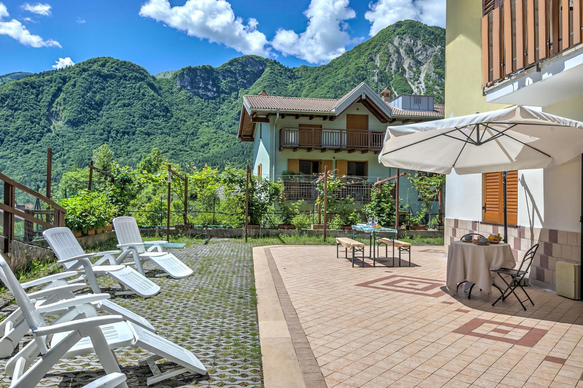 Il Giardino In Montagna Family Friendly- Happy Rentals Tenno Exterior photo